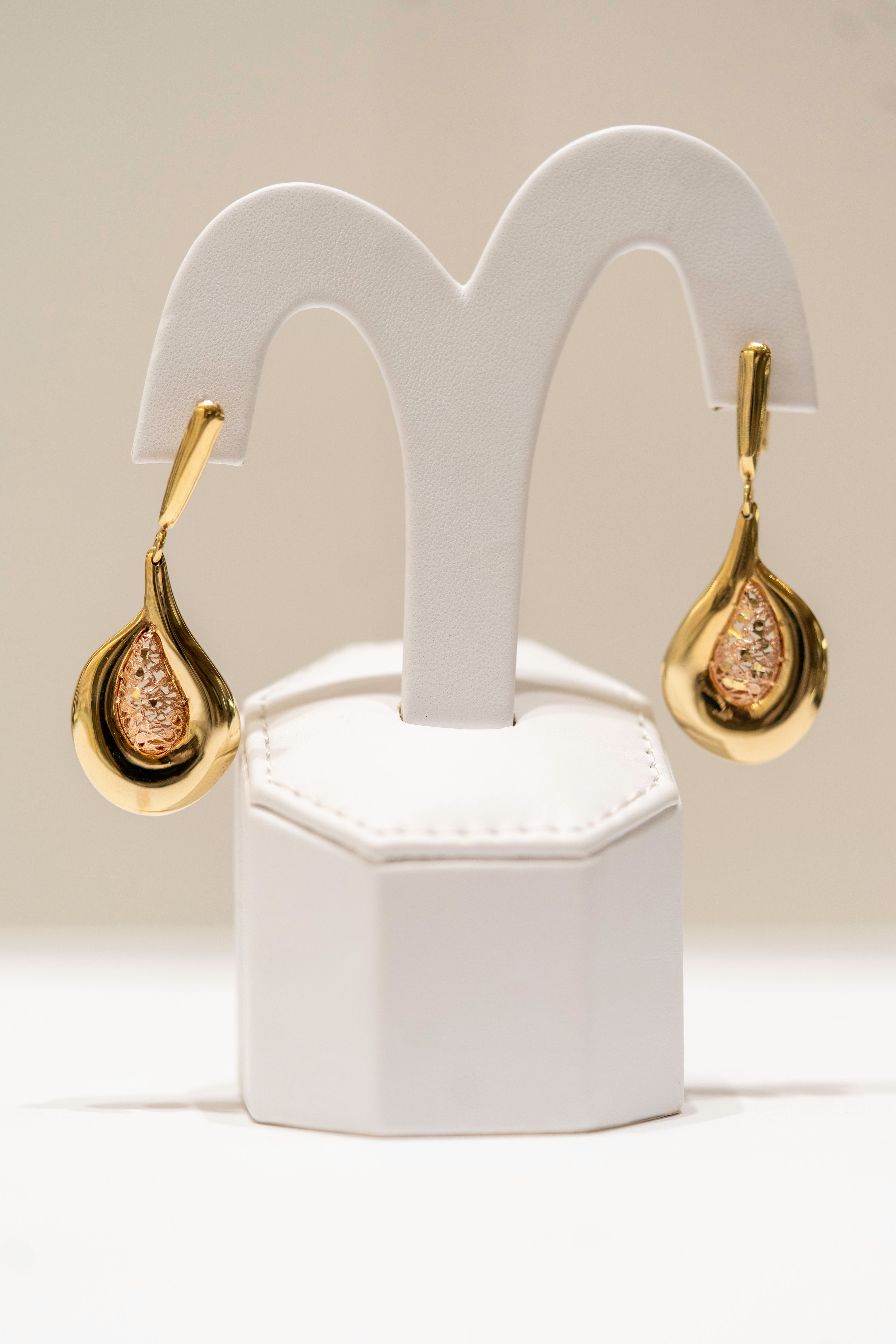 Sculpted Gold Filigree Drop Earrings